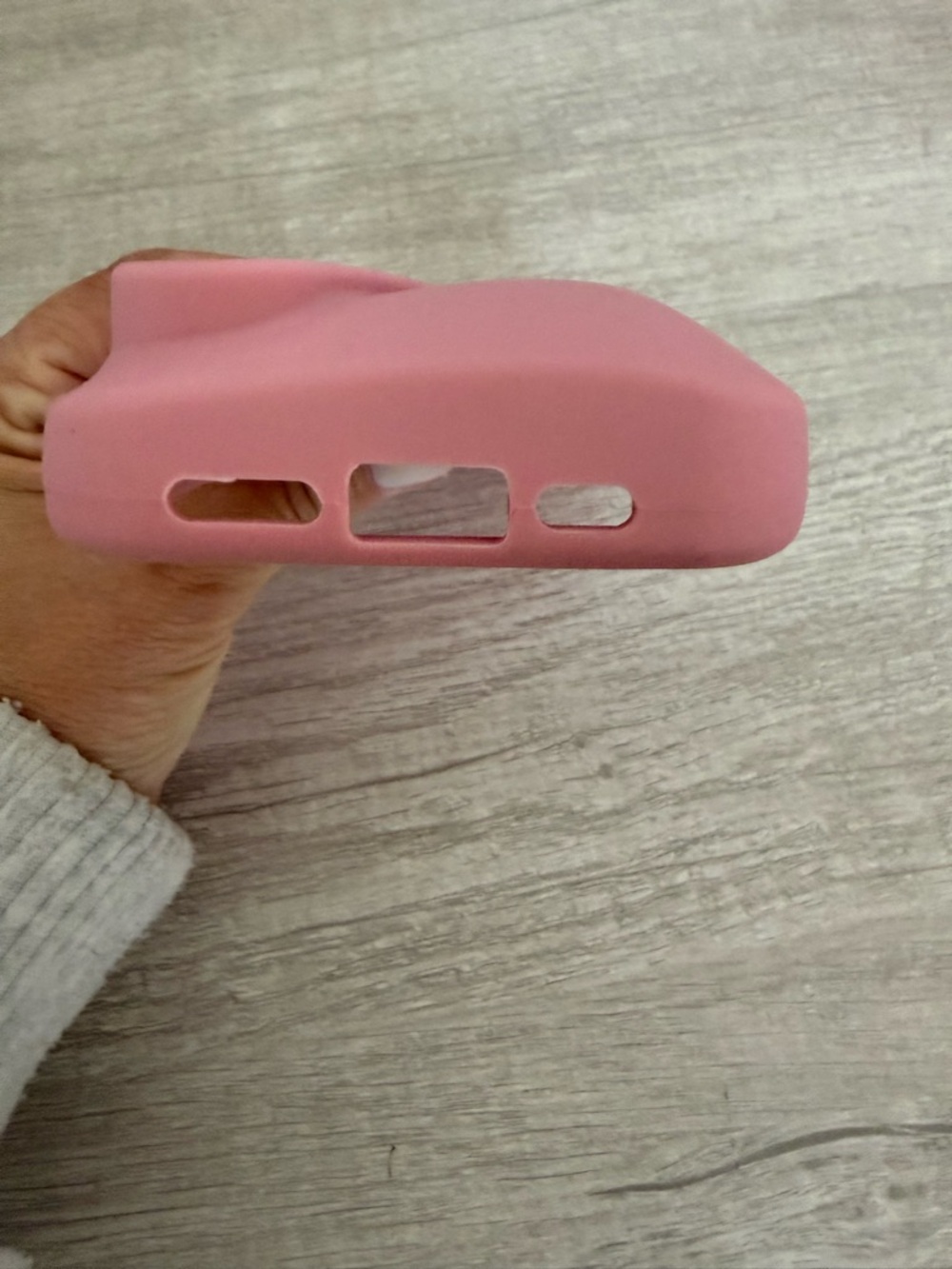 RHODE Pink Silicone iPhone 14 Case - Picture 3 of 4